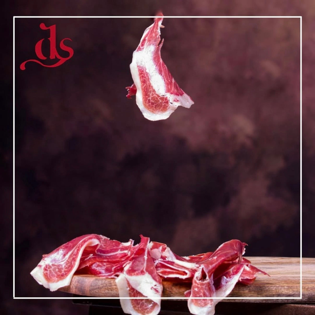 Duroc Jamòn Serrano. Med kniv og holder. KUN 249,95