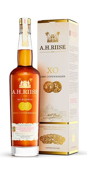 A.H. Riise 1888 gold medal rum